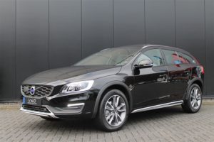 volvo v60 v8 awd autoradam